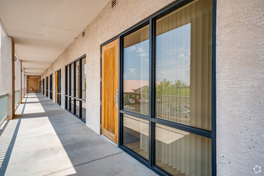 More Photos Of 2550 N Thunderbird Cir, Mesa Office For Lease