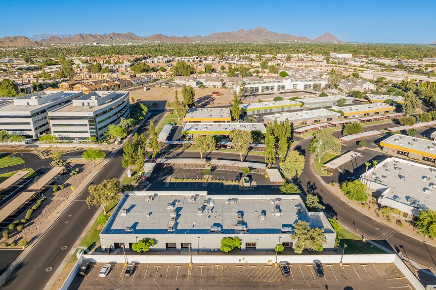More Photos Of 2410 W Royal Palm Rd, Phoenix Light Manufacturing For Sale