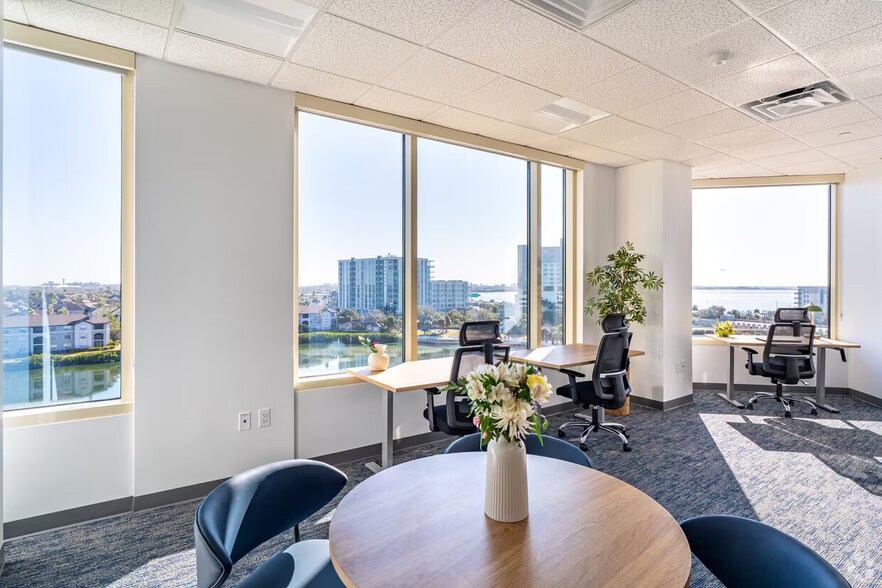More Photos Of 3031 N Rocky Point Dr W, Tampa Coworking Space