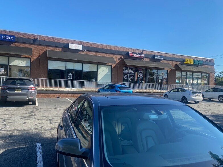 More Photos Of 10 Meadowlands Pky, Secaucus Unknown For Lease