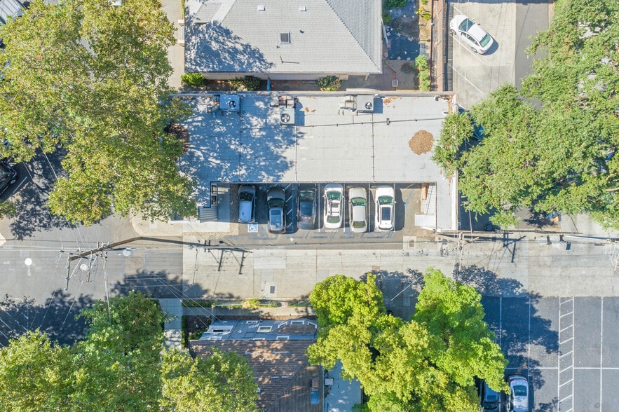 More Photos Of 1016 23rd St, Sacramento Office Residential For Sale