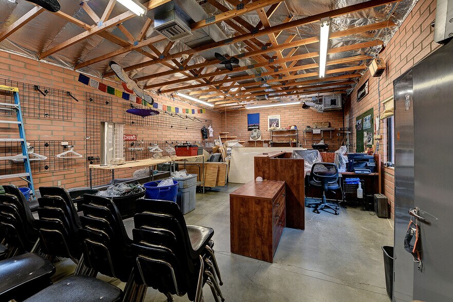 More Photos Of 2751 N Soldier Trl, Tucson Specialty For Sale