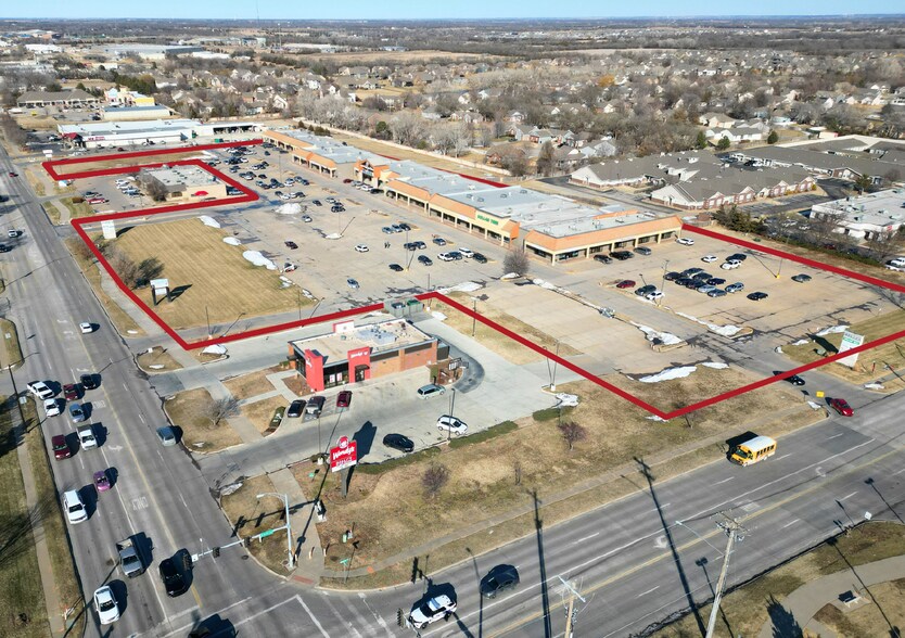 Primary Photo Of 524-640 N Andover Rd, Andover General Retail For Sale