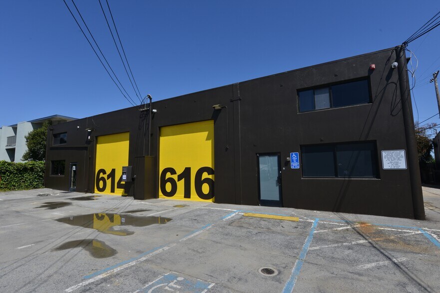More Photos Of 614-616 Mountain View Ave, Belmont Warehouse For Lease