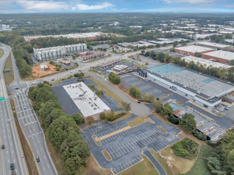 More Photos Of 6920 Jimmy Carter Blvd, Norcross Religious Facility For Lease