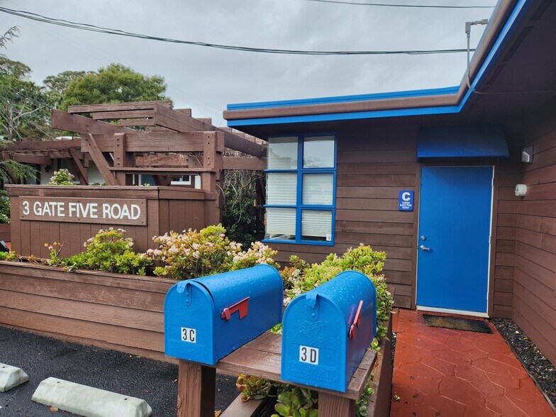 More Photos Of 3 Gate 5 Rd, Sausalito Office For Lease
