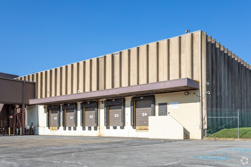 More Photos Of 1332 Londontown Blvd, Eldersburg Light Distribution For Lease