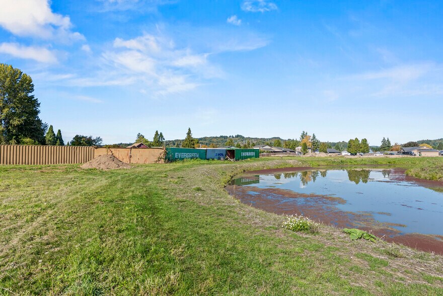 More Photos Of 4504 Ocean Beach Hwy, Longview General Retail For Sale