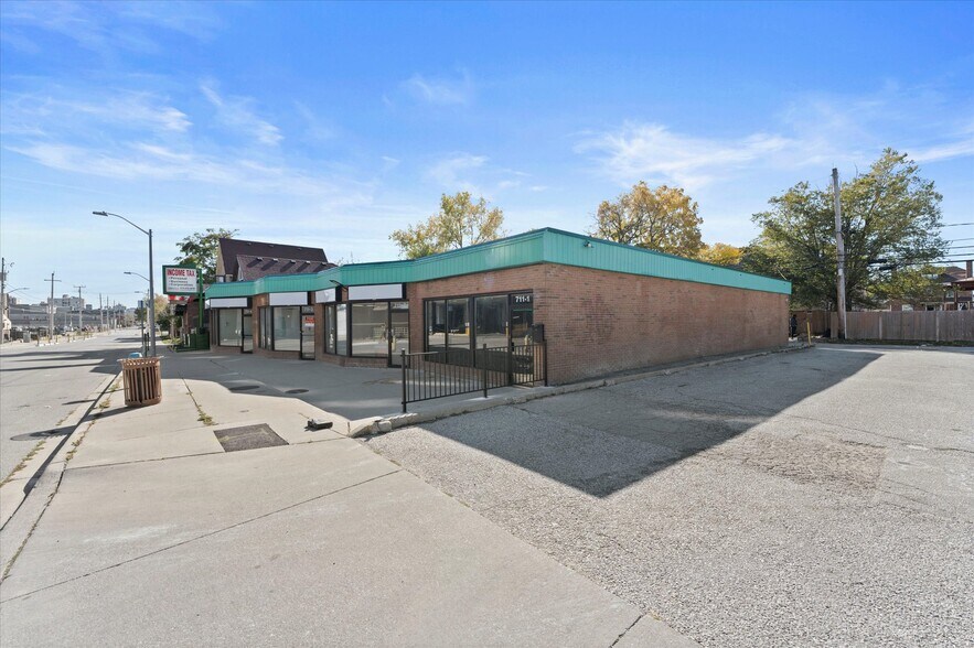 More Photos Of 711 Pelissier St, Windsor Office For Lease