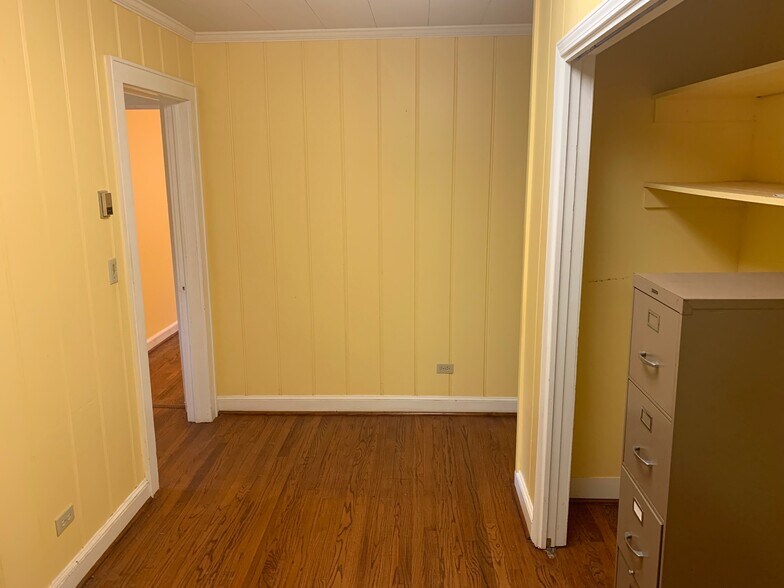 More Photos Of 1201 S Alabama Ave, Monroeville Office For Sale