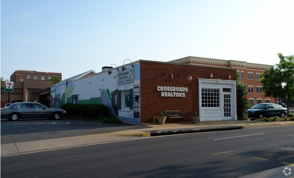 More Photos Of 9216 Center St, Manassas Medical For Sale