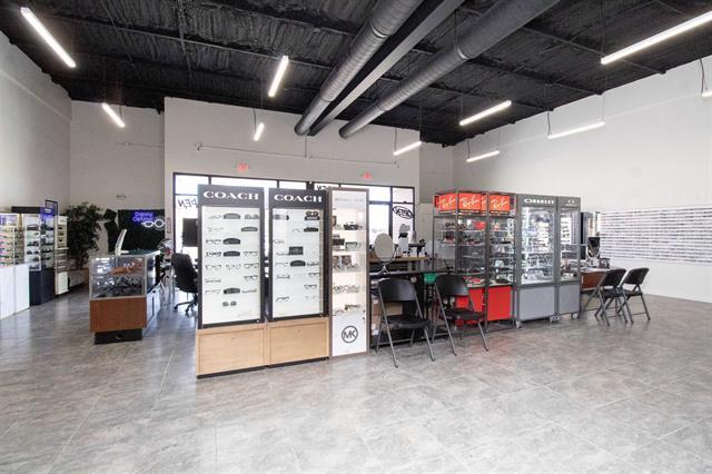 More Photos Of 1401 Jacaman Rd, Laredo General Retail For Lease