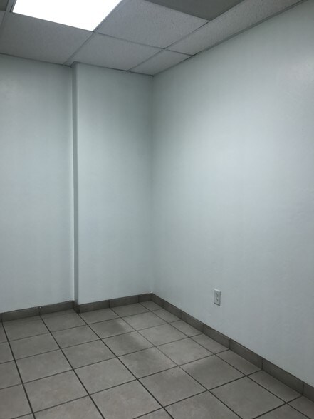 More Photos Of 1310 W St Marys Rd, Tucson Medical For Lease
