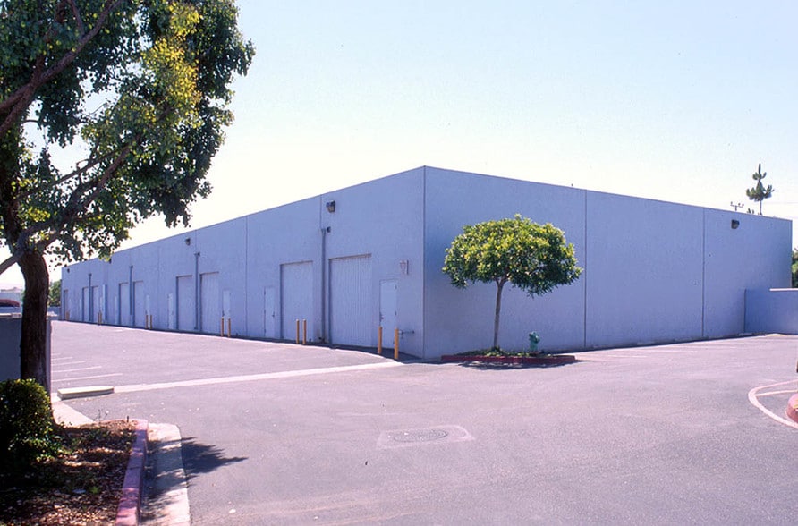 More Photos Of 1251 Pomona Rd, Corona Unknown For Lease