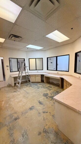 More Photos Of 3005 Lenora Church Rd, Snellville Office For Lease