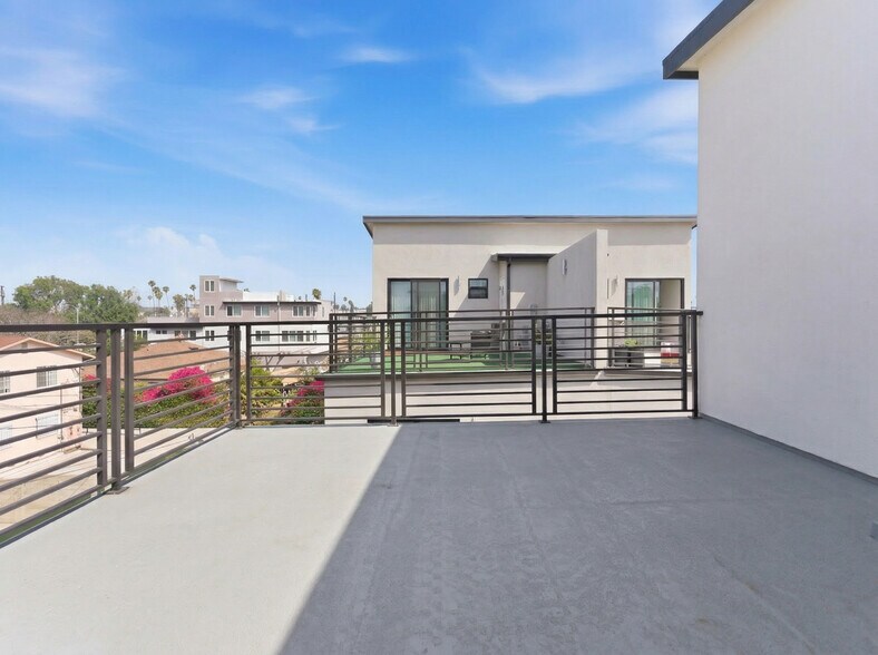 More Photos Of 5075 Pickford St, Los Angeles Apartments For Sale