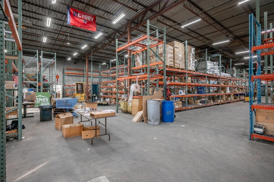 More Photos Of 35 Pine St, Manchester Manufacturing For Lease