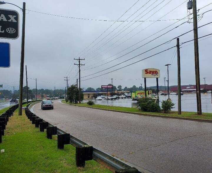 More Photos Of 1190 Julian R Allsbrook Hwy, Roanoke Rapids Land For Lease