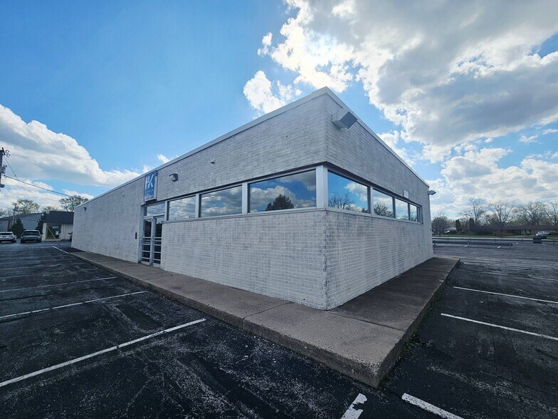 Primary Photo Of 1803 W Purdue Ave, Muncie Warehouse For Lease