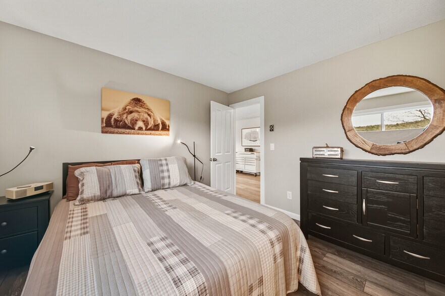 More Photos Of 798 Route 100, Wilmington Flex For Sale