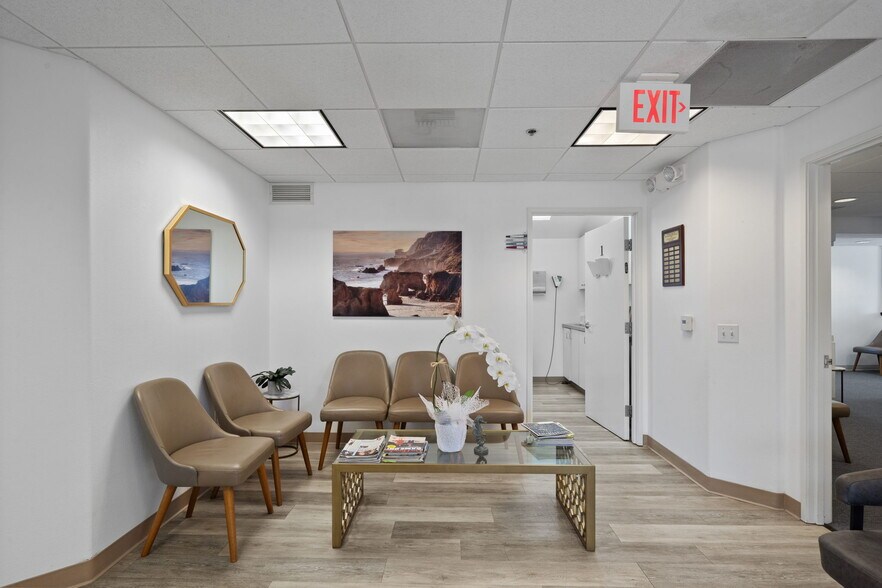 More Photos Of 2802 Pacific Coast Hwy, Torrance Medical For Sale
