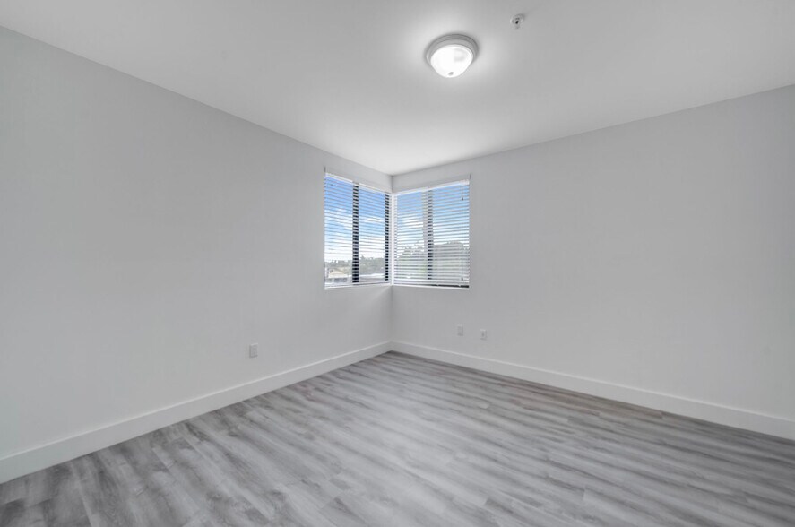 More Photos Of 853 E 24th St, Hialeah Apartments For Sale