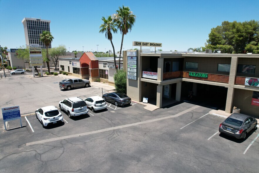 More Photos Of 5315 E Broadway Blvd, Tucson Storefront Retail Office For Lease