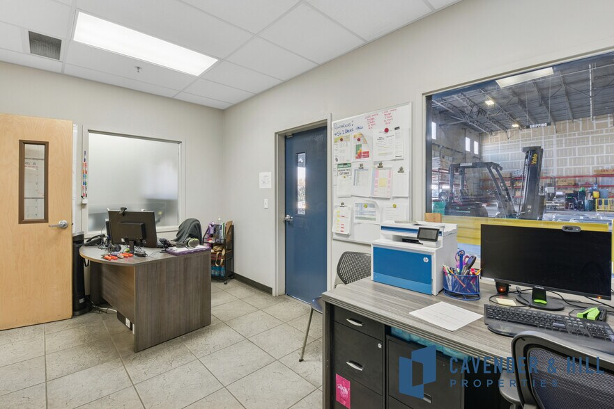 More Photos Of 17745 Lookout Rd, Schertz Unknown For Lease