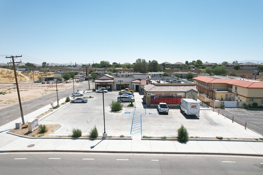 More Photos Of 15517 Village Dr, Victorville Storefront Retail Office For Lease