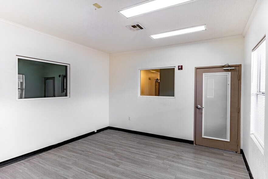 More Photos Of 11734 Jefferson Rd, Thonotosassa Schools For Sale