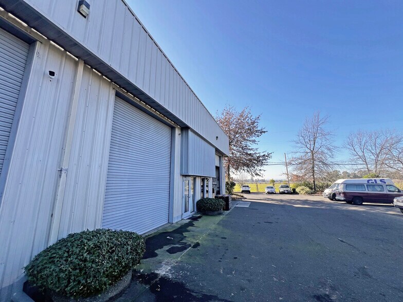 More Photos Of 3381 Mcmaude Pl, Santa Rosa Light Manufacturing For Lease