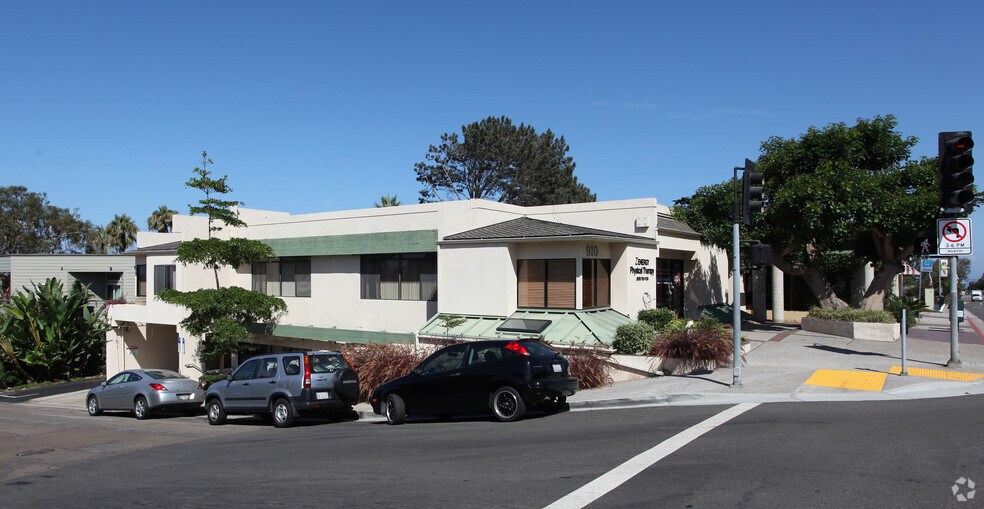 More Photos Of 910 Camino Del Mar, Del Mar Storefront For Lease