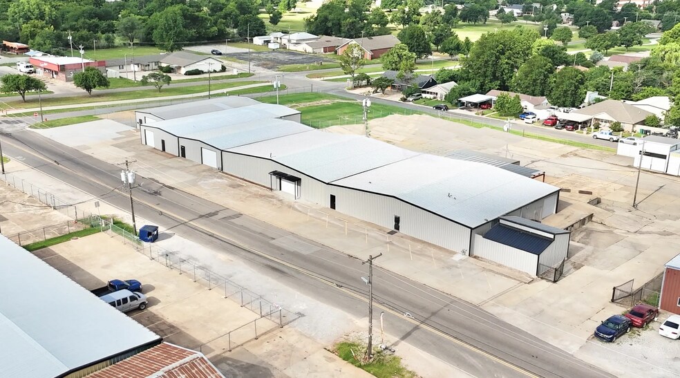 Primary Photo Of 3609 S High Ave, Oklahoma City Manufacturing For Lease