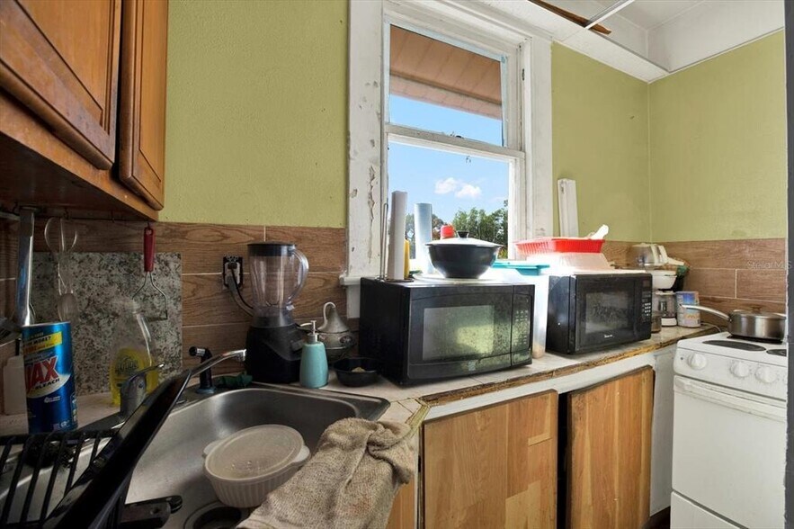 More Photos Of 5210 N Nebraska Ave, Tampa Apartments For Sale