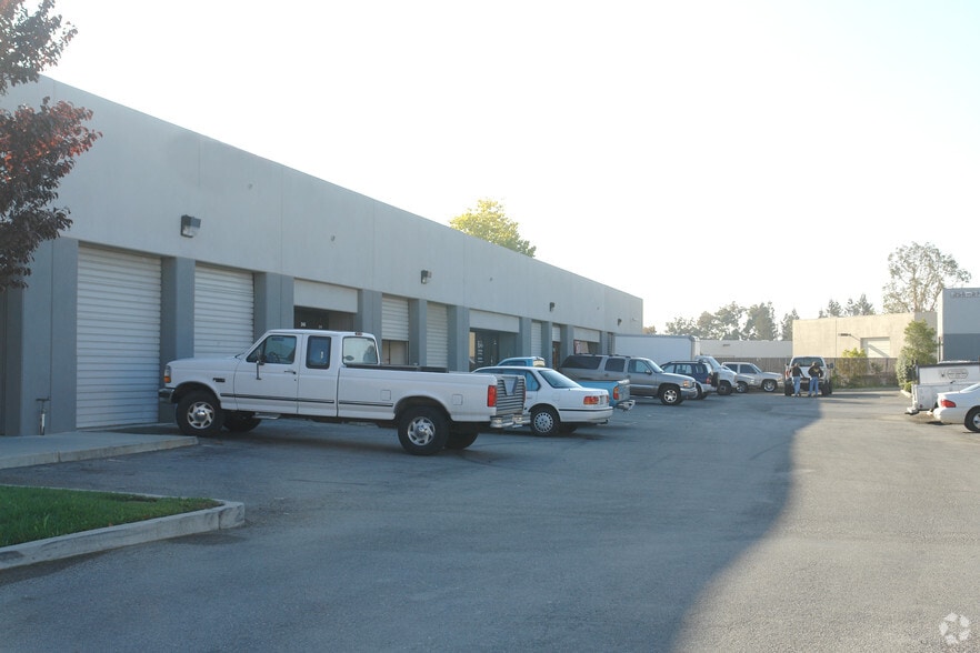 More Photos Of 242-256 Hillsdale Ave, San Jose Manufacturing For Lease