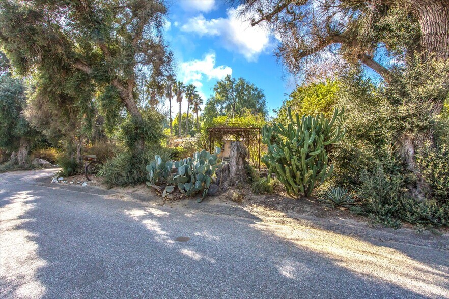 More Photos Of 11138 Laurel Ave, Bloomington Land For Sale