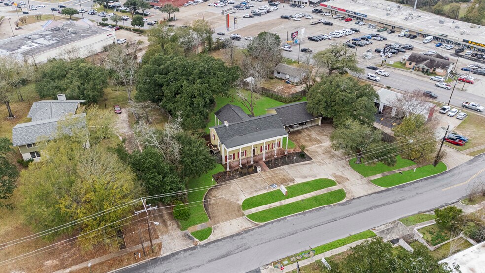 More Photos Of 1106 Avenue O, Huntsville Office Residential For Sale