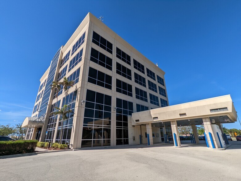 More Photos Of 5220 Summerlin Commons Blvd, Fort Myers Office For Lease