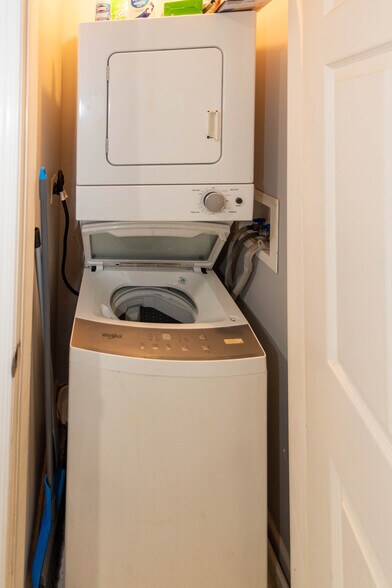 More Photos Of 2432 N Calvert St, Baltimore Apartments For Sale