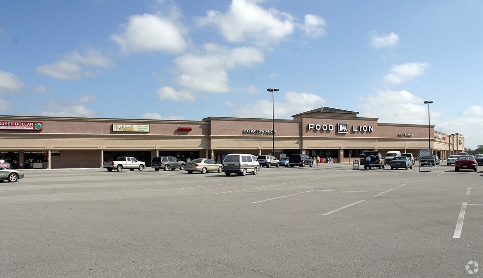 Primary Photo Of 5680 S NC 41 Hwy, Wallace Storefront For Lease