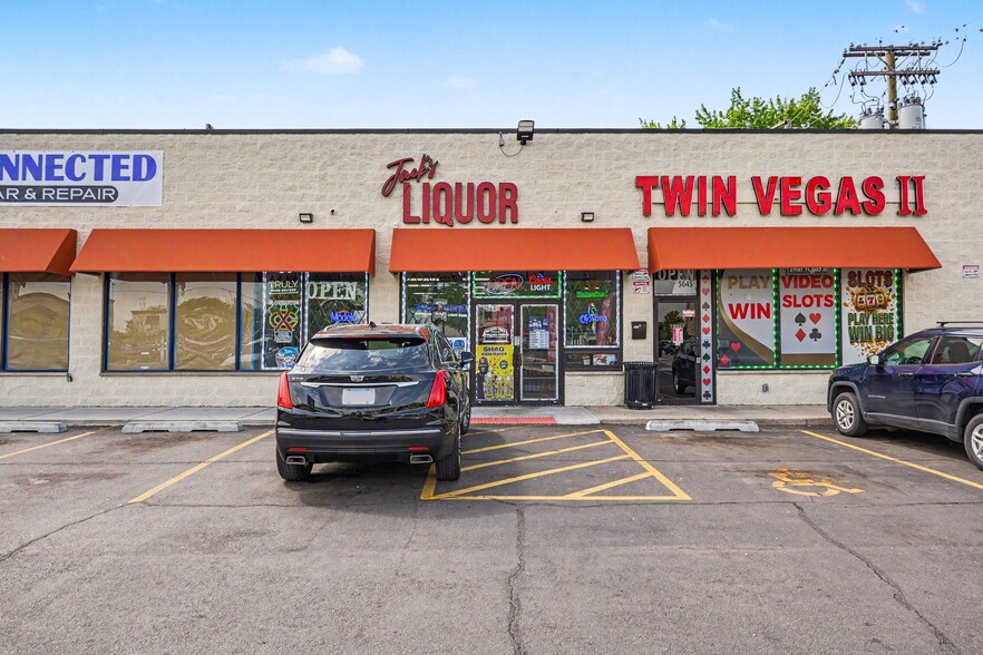 More Photos Of 5633-5647 W Roosevelt Rd, Cicero Freestanding For Sale