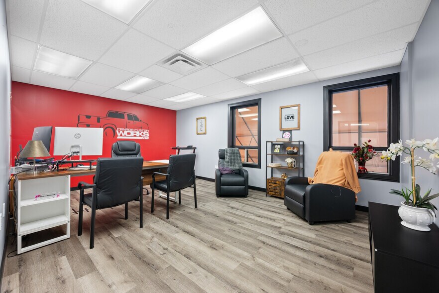 More Photos Of 5114 62 St, Lloydminster Warehouse For Sale