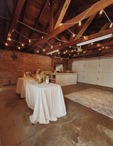 More Photos Of 139 SW I St, Grants Pass Specialty For Sale