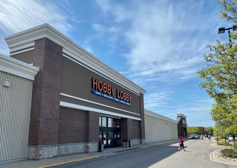 More Photos Of 50700-50870 Gratiot Ave, Chesterfield Unknown For Lease