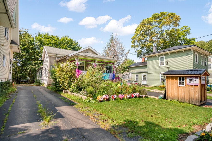 More Photos Of 34 White St, Fredonia Office For Sale