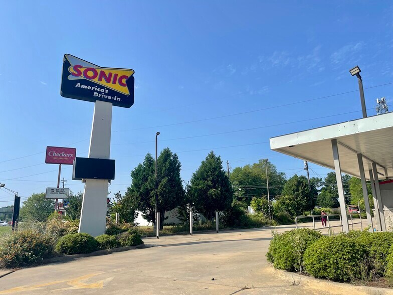 More Photos Of 3464 Victory Dr, Columbus Fast Food For Sale