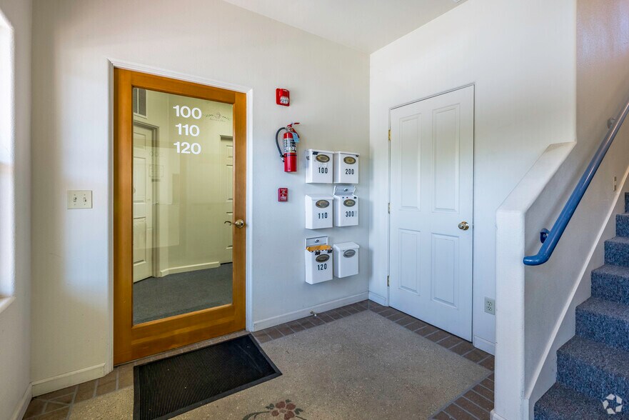 More Photos Of 620 3rd St, Lincoln Office For Lease