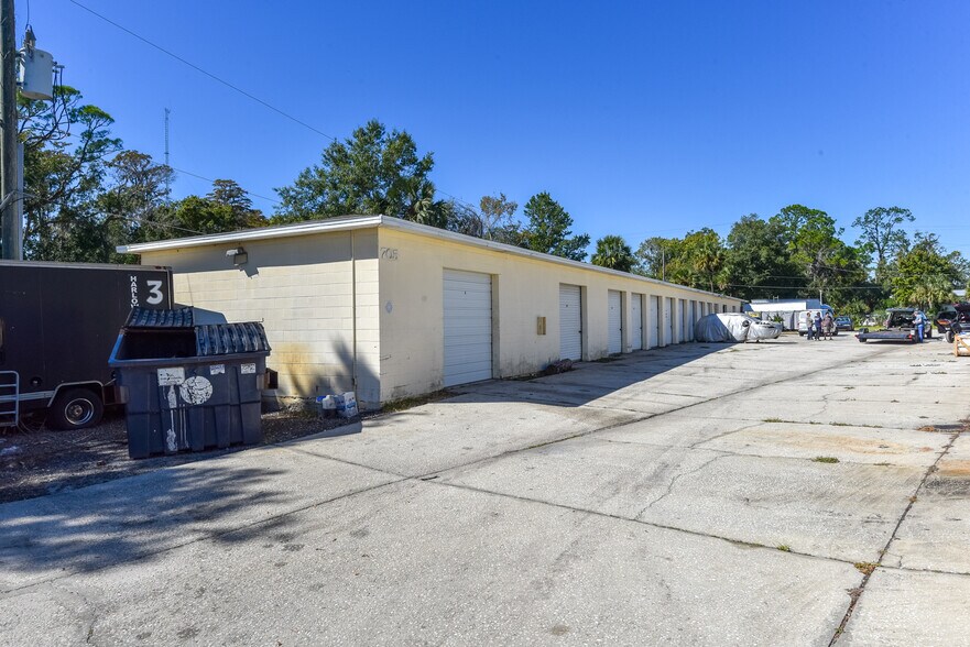 More Photos Of 703 S State St S, Bunnell General Retail For Sale