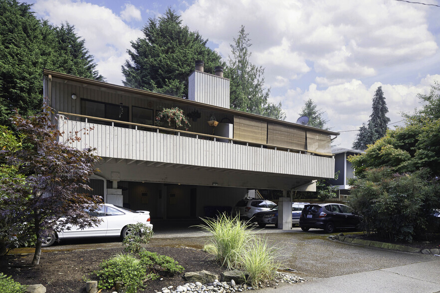 Primary Photo Of 4324 36th Ave W, Seattle Apartments For Sale