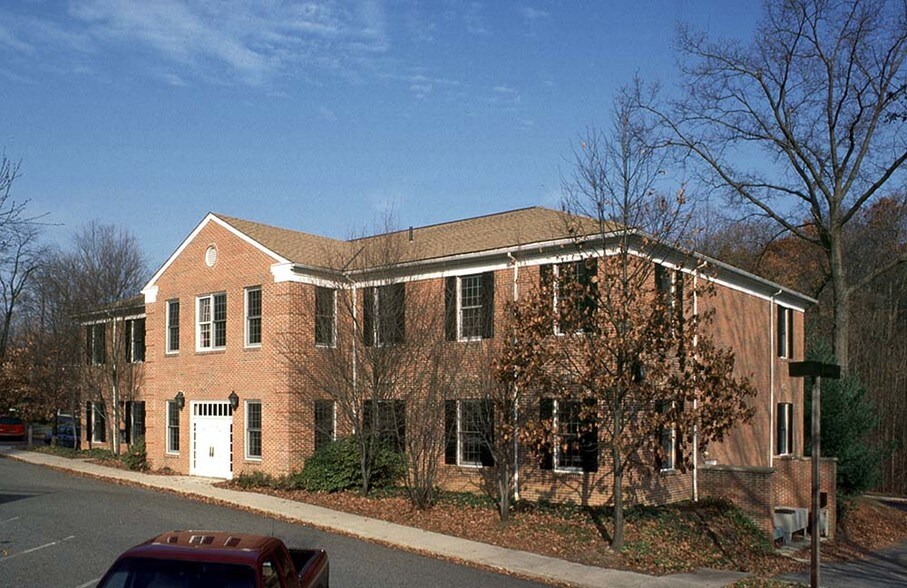 Primary Photo Of 110 Chesley Dr, Media Office For Sale